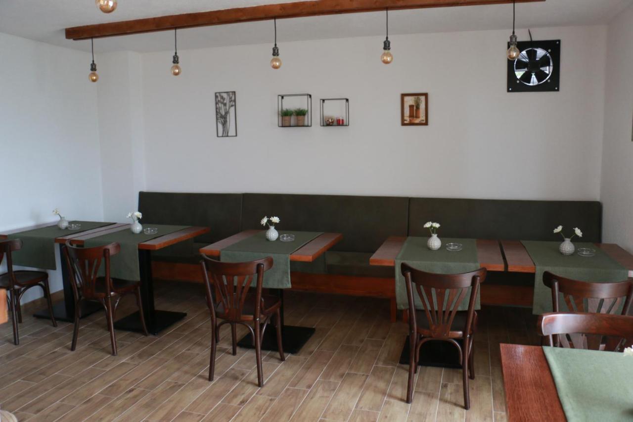 Vila Lucky Kop & Restoran Kopaonik Luaran gambar