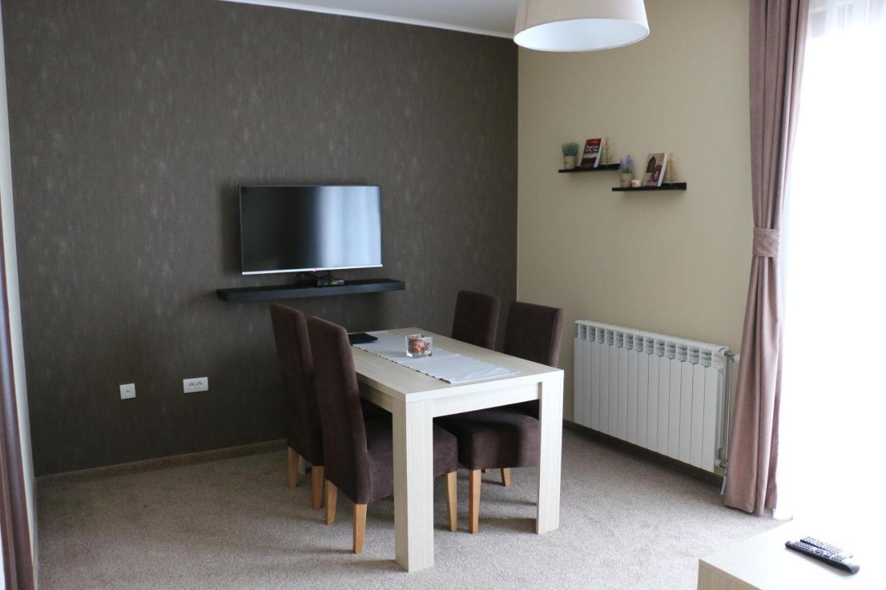 Vila Lucky Kop & Restoran Kopaonik Luaran gambar